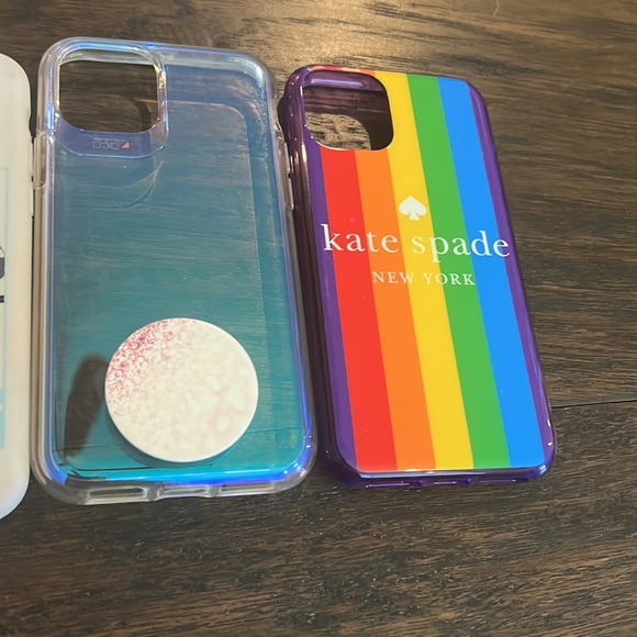Six IPhone 11 Pro Cases - Picture 5 of 5
